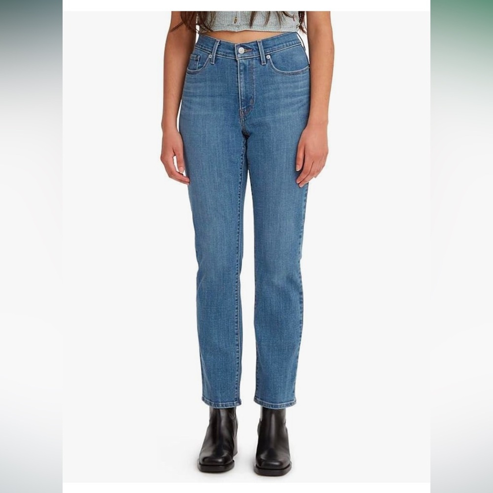Levi’s Classic Straight Jeans